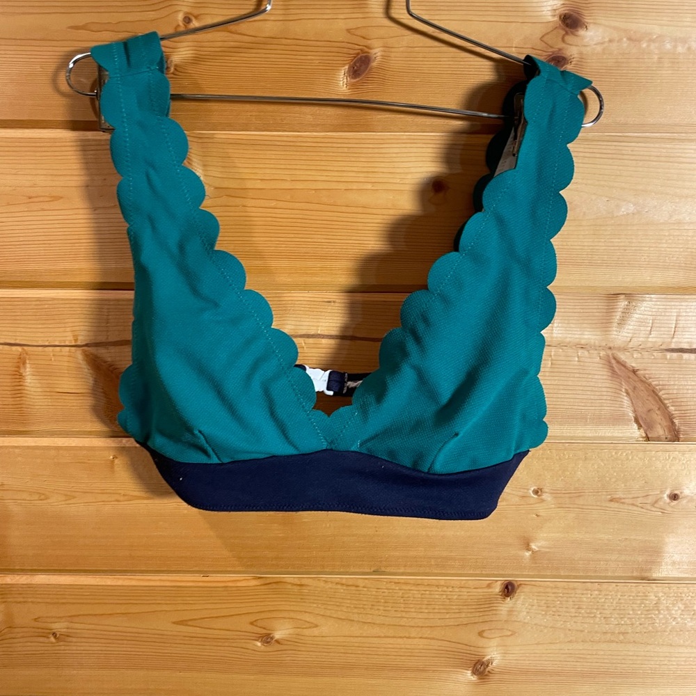 Scalloped Green and Navy Swim Top